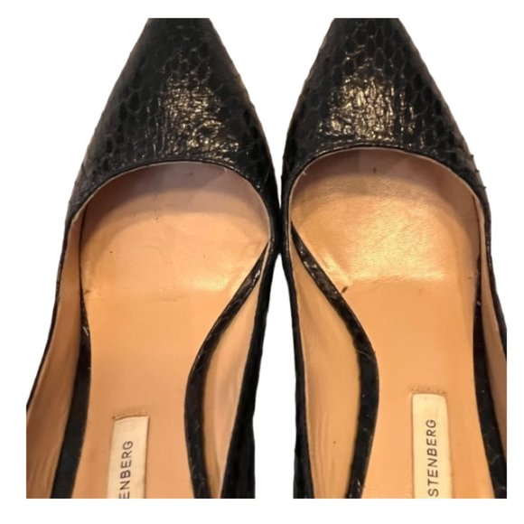 Diane von Furstenberg Embossed Leather Pumps - Black - 7 - Picture 6 of 10